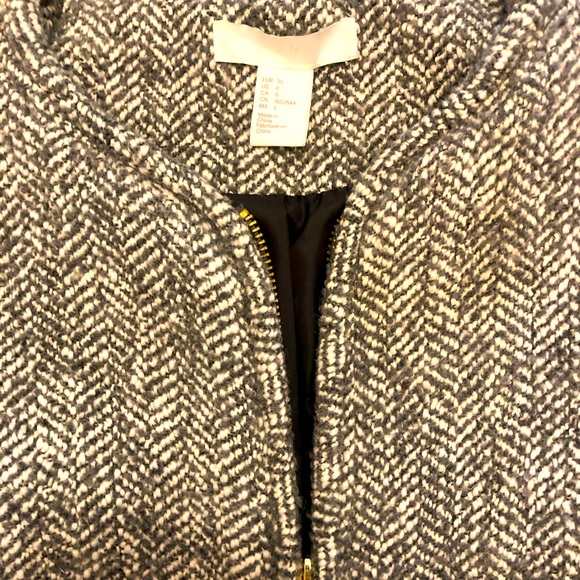 NWOT H&M Beautiful Herringbone Wool Blend Zip Up Coat Gray & White SZ 6 - Picture 3 of 9